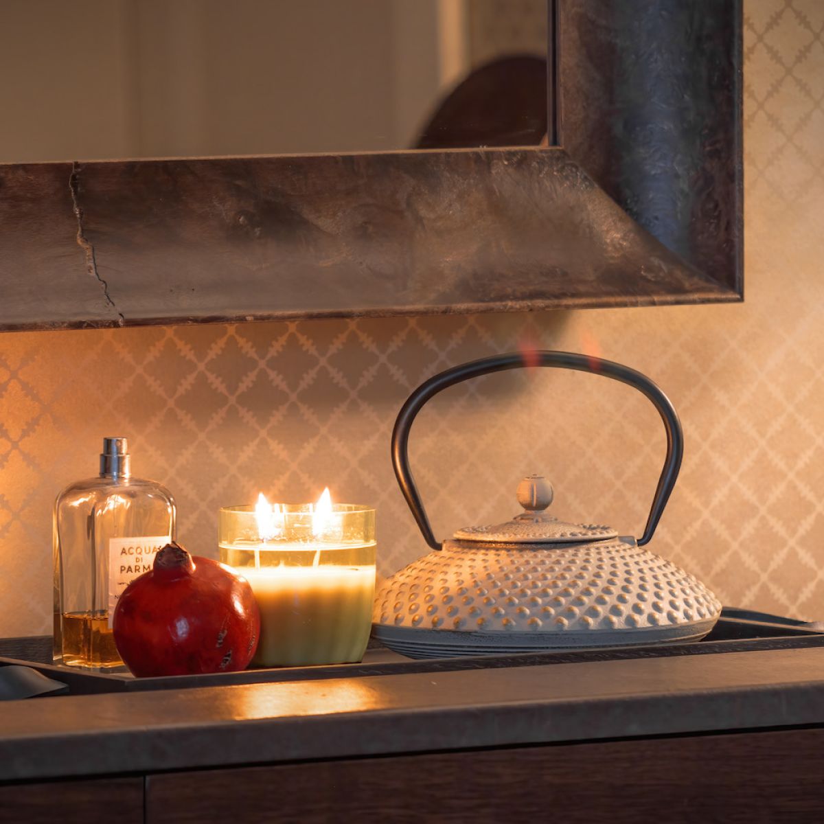 STYLING & ACCESSORIES